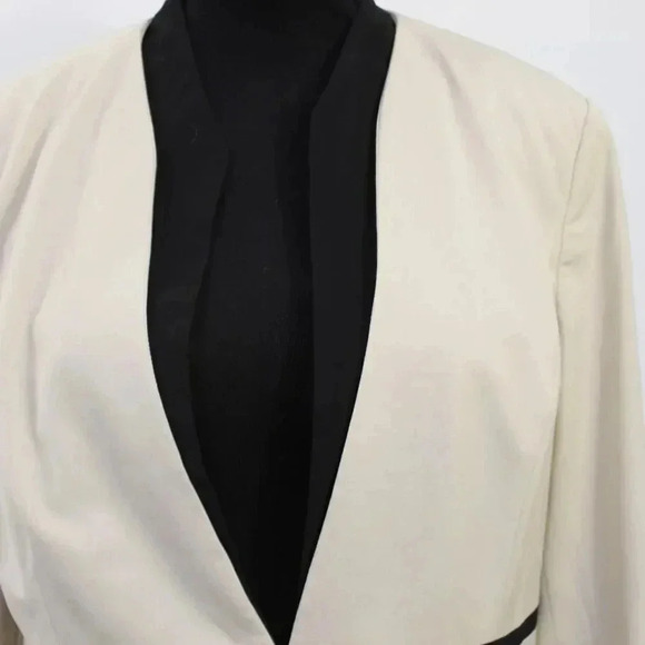 DONCASTER beige modern blazer - Picture 8 of 10